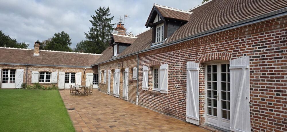 Propriété d'exception en Sologne - Longère de 292m² avec piscine intérieure sur 7,8 hectares
