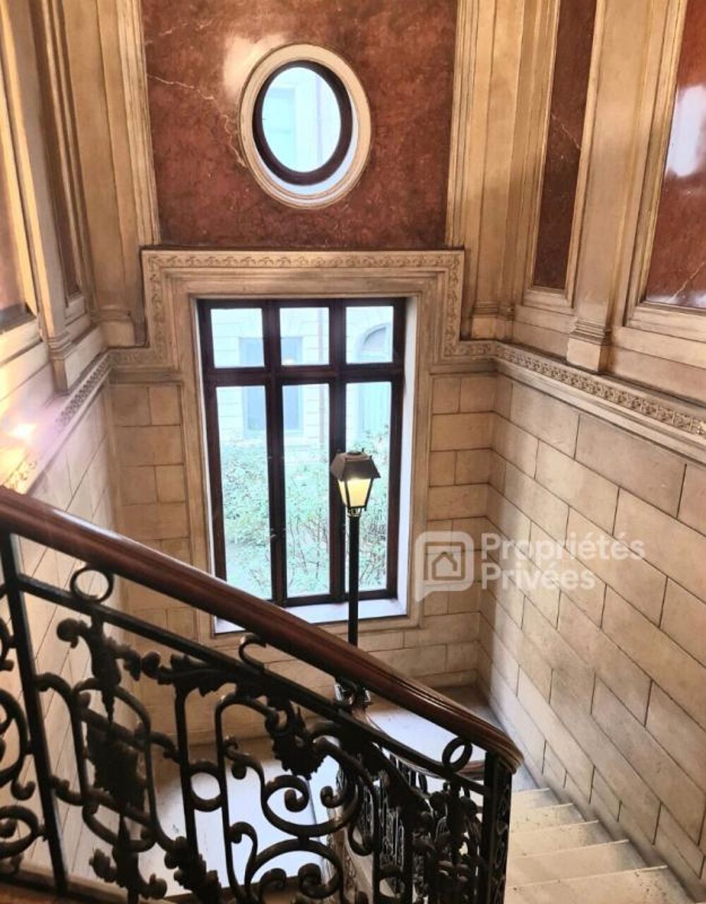 Appartement 3 pièces 130 m2 sans vis à vis