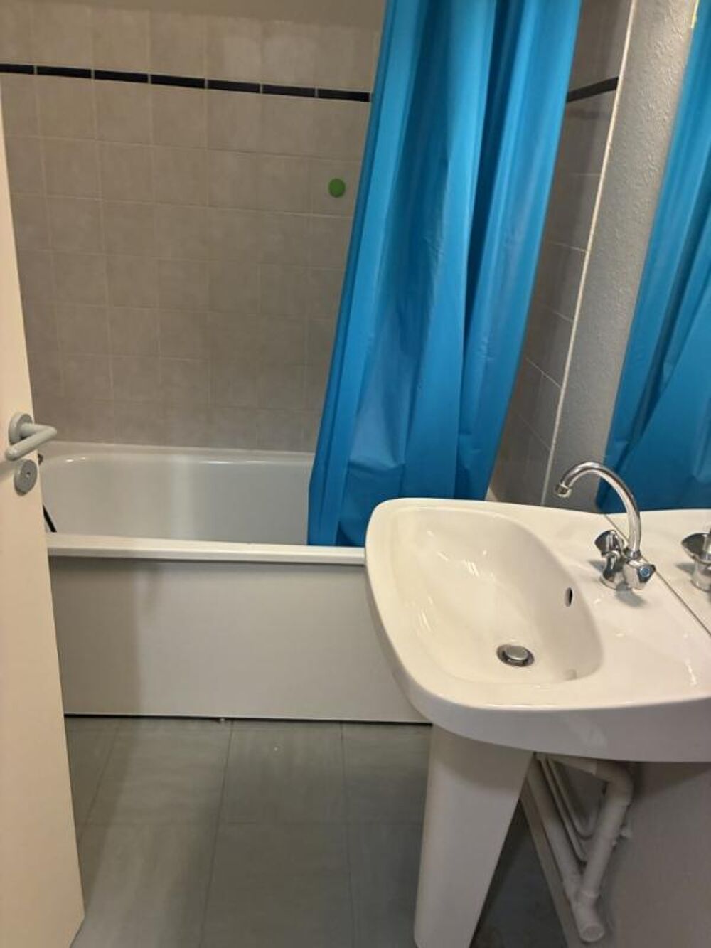 Location Appartement Studio meublé de 18 m² idéal étudiant secteur Jean Monnet Saint etienne
