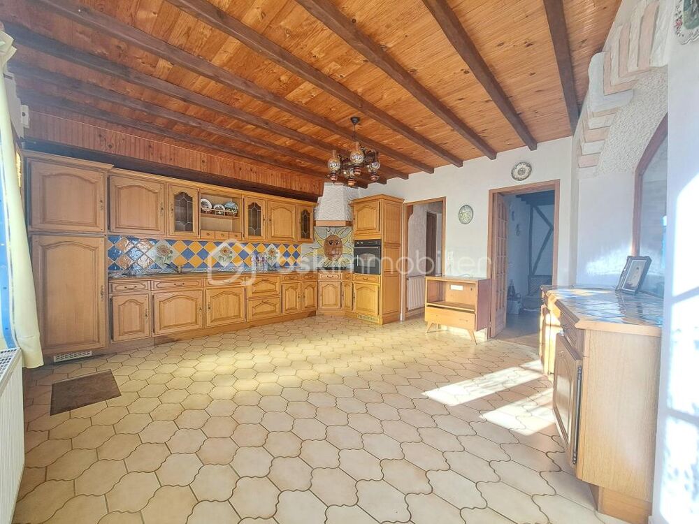 Vente Maison GRANDE MAISON DE VILLE 3 CHAMBRES AVEC GARAGE ET JARDIN PROCHE DE L'HOPITAL D'ABBEVILLE Abbeville