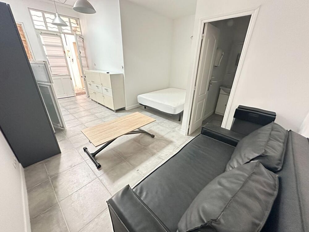 Location Appartement Studio meublé  24 m² à louer - Salon-de-Provence Salon de provence