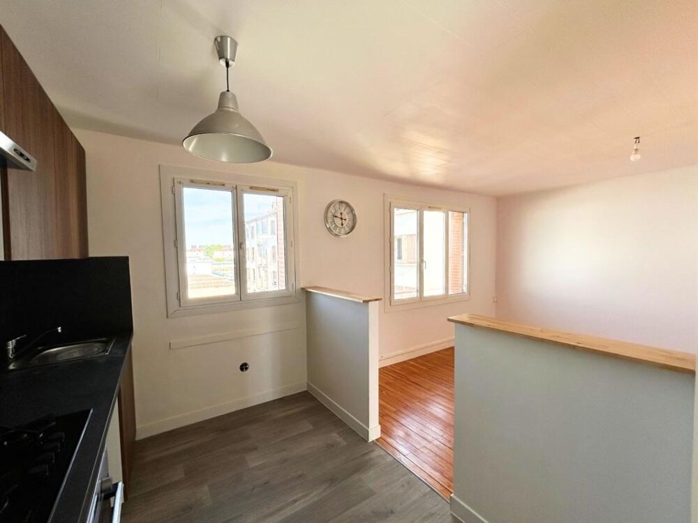 Location Appartement Appartement à louer 3 pièces VILLEURBANNE - 53 m² – 2 chambres – Cuisine neuve – Parking collectif Villeurbanne
