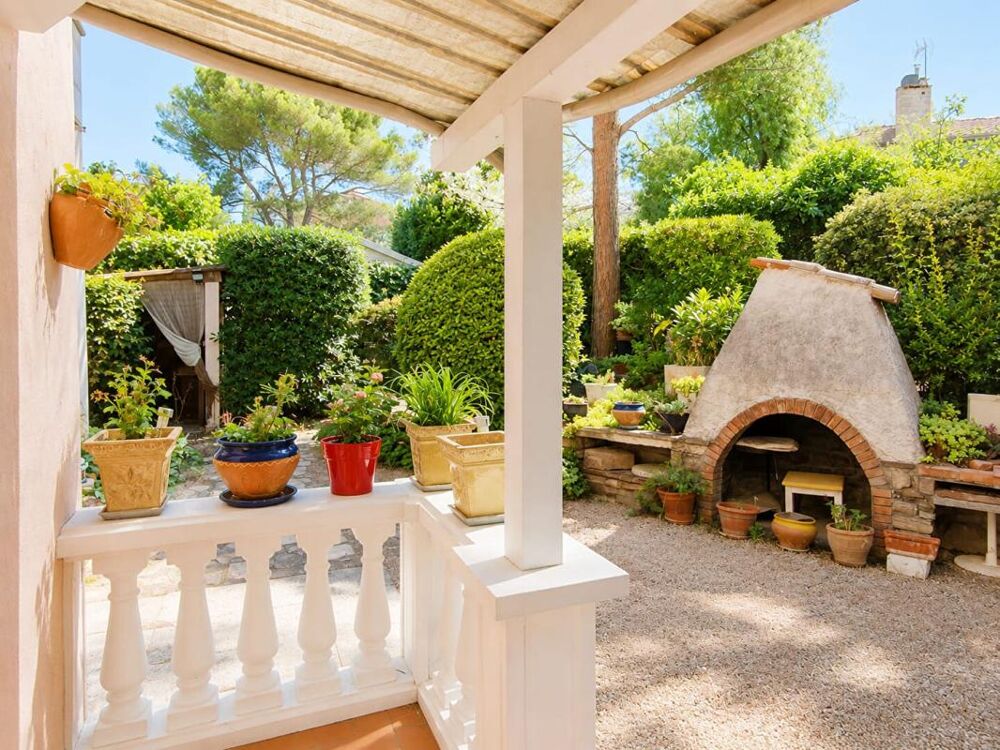 Maison BOULOURIS- SAINT-RAPHAEL 7 pièce(s) 184 m2