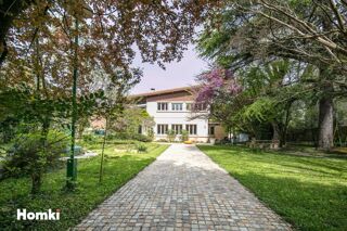  Maison à vendre 10 pièces 220 m²