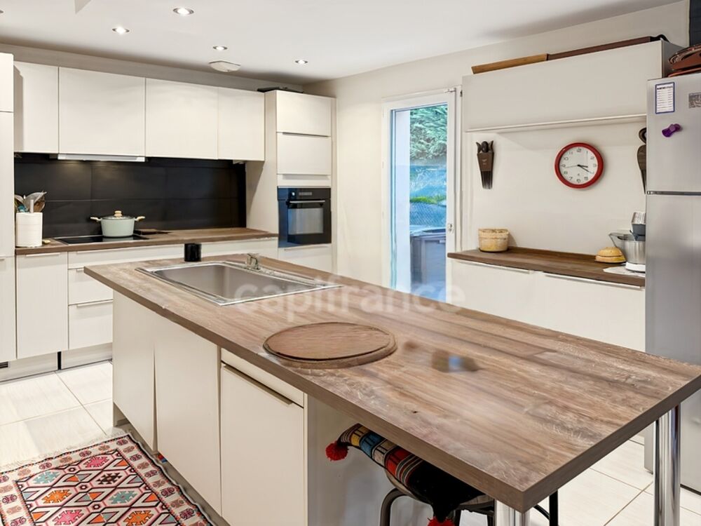 Maison à vendre 6 pièces PREVESSIN MOENS (01)