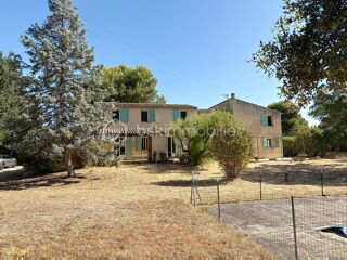  Villa  vendre 8 pices 230 m