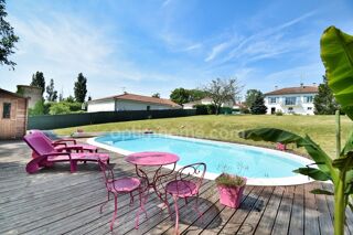  Maison à vendre 8 pièces 196 m²