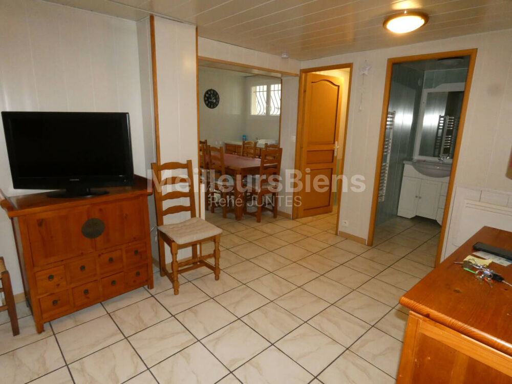 Vente Appartement appartement T5 / 4 chambres de 81m2 avec jardin privatif en centre ville du Mont dore Le mont dore