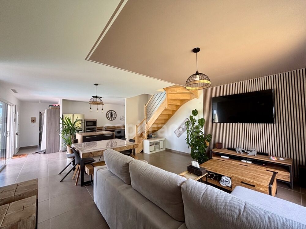 CODOGNAN(30), À VENDRE VILLA CONTEMPORAINE P7 DE 147m2, TERRAIN 645 m2, GARAGE, PISCINE, VUE DÉGAGÉE