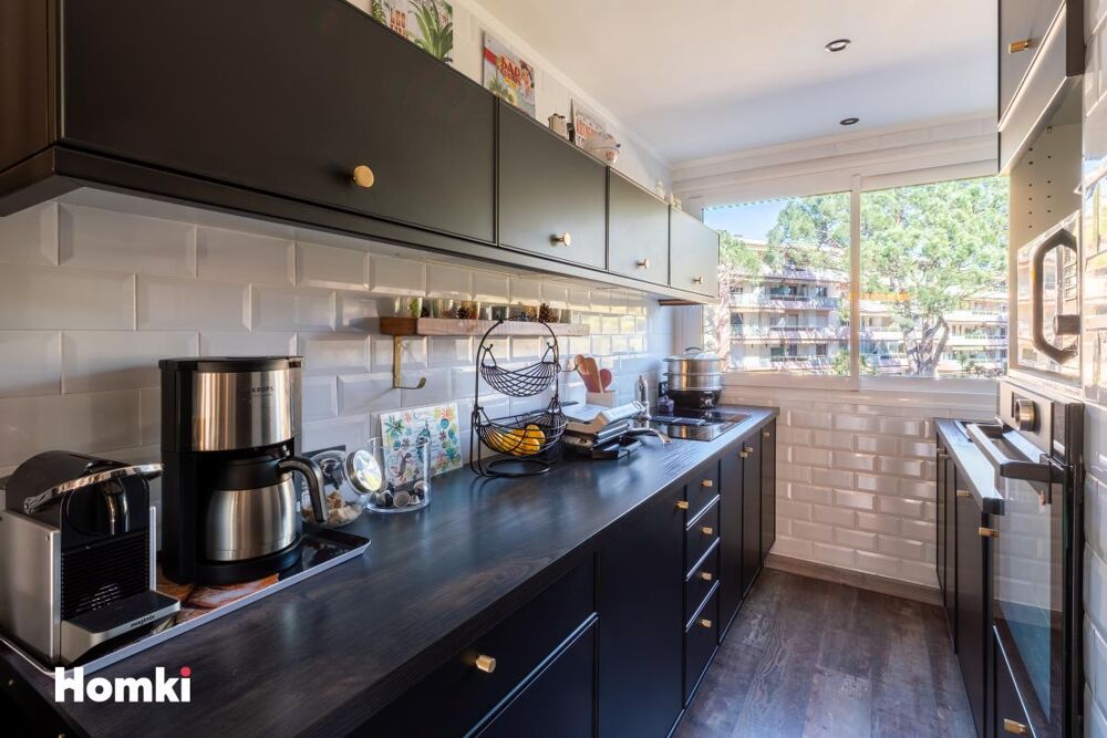 Vente Appartement Appartement T3 de 54 m² à Mandelieu-la-Napoule 06210, Avenue Janvier Passero Mandelieu la napoule