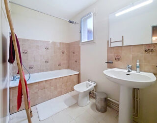  Appartement  vendre 4 pices 111 m