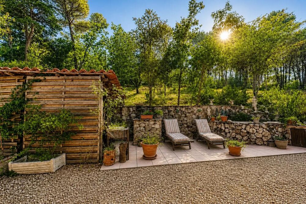 à vendre  Maison Esparron-de-Verdon (04800)