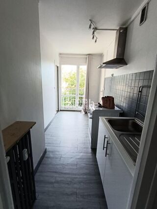  Appartement à louer 2 pièces 45 m²