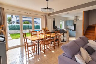 Vente Maison Adé - Jolie maison de 89 m² avec 3 chambres, jardin et garage Ade