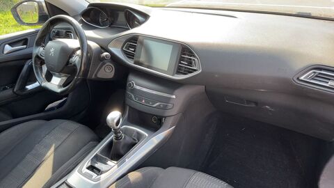 308 II 1.2 PureTech 130 Allure 2015 occasion 27180 Saint Sebastien De Morsent
