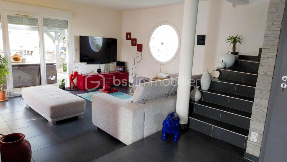 Vente Maison ? Rare sur le secteur ! Maison moderne et lumineuse 118 m² - Terrasse, jardin, dépendance 40 m² et double garage – Roggenhouse Roggenhouse
