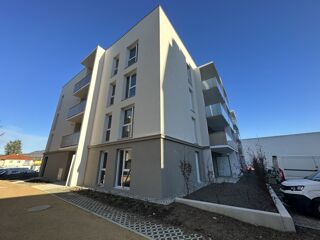  Appartement à louer 3 pièces 61 m²