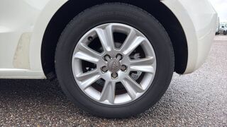 A1 I 1.6 TDI 90 Ambiente 2012 occasion 69960 Corbas