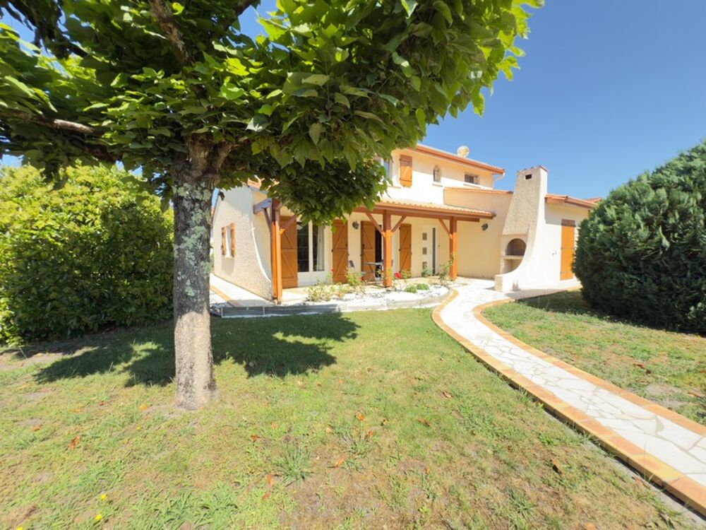 Cestas Quartier Pierrettes  Maison familiale 142 m², 5 chambres, à deux pas des écoles et commerces