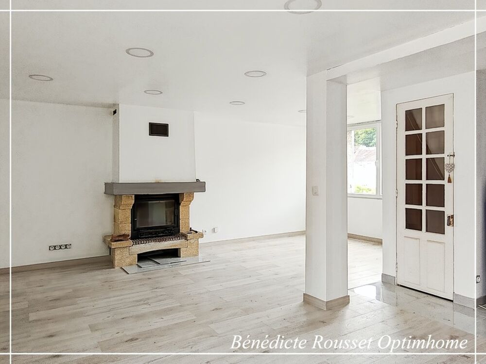 Maison individuelle pleine de charme avec terrasse, un bien rare à Labruyère