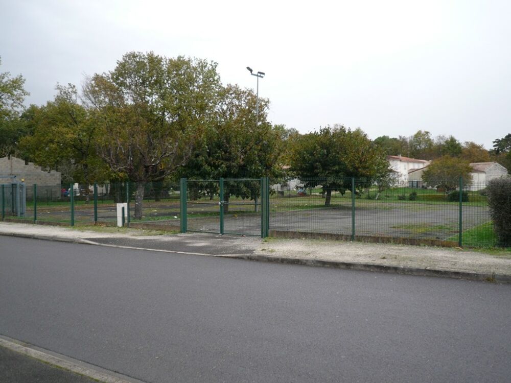 Vente Terrain ? CHATEAUBERNARD (16) Terrain � Vendre ? Chateaubernard