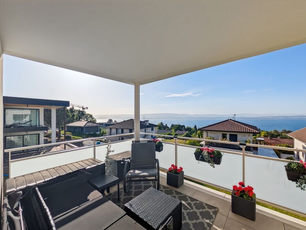 À vendre appartement 4 pièces EVIAN LES BAINS (74) - Magnifique T4 récent avec vue panoramique sur le lac Léman