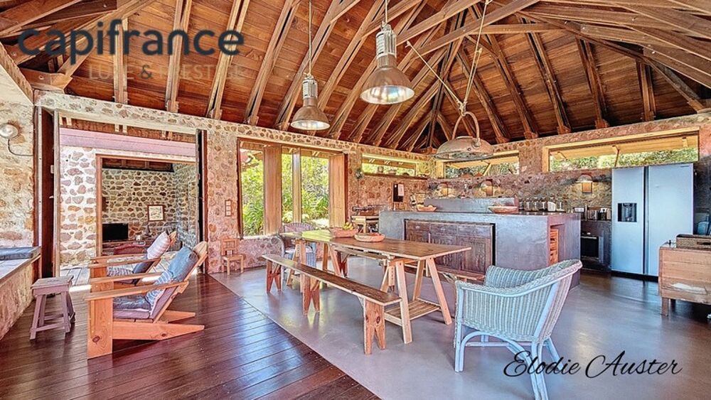 � vendre  Propri�t�/ch�teau Terre-de-Bas (97136)