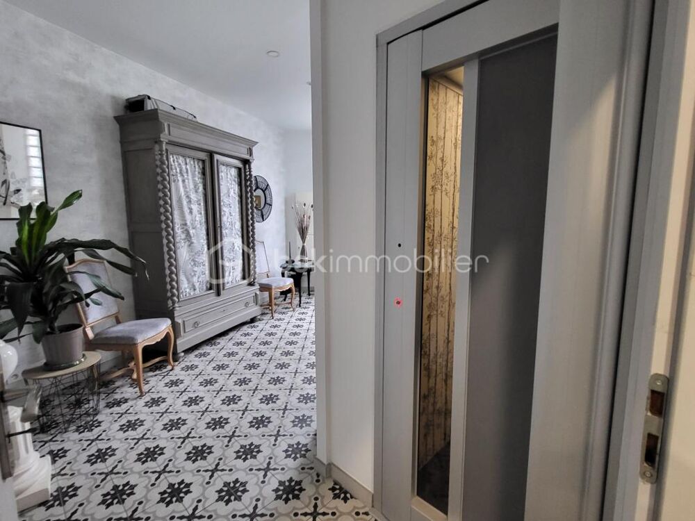 MAISON DE VILLE-AGEN-ASCENSEUR PRIVATIF- 4 CHAMBRES- TERRASSE- BALCON