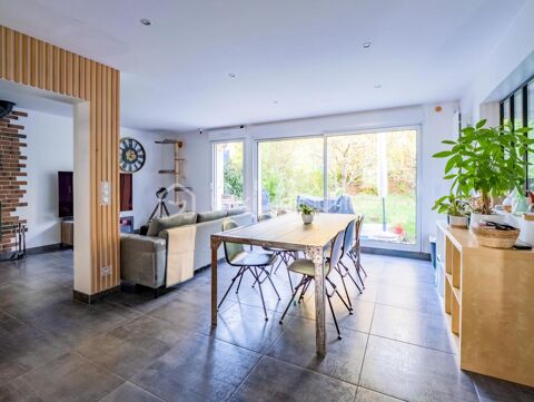   Maison 5 pi�ces 4 chambres avec jardin et garage Maison - 5 pi�ce(s) - 130 m�