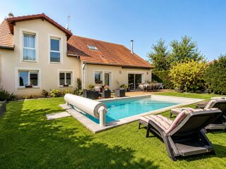  Maison à vendre 8 pièces 236 m²
