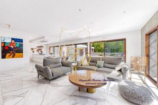  Maison  vendre 6 pices 220 m