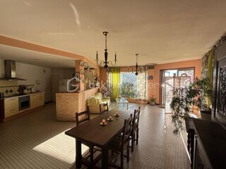  Propri�t�/ch�teau � vendre 8 pi�ces 234 m�