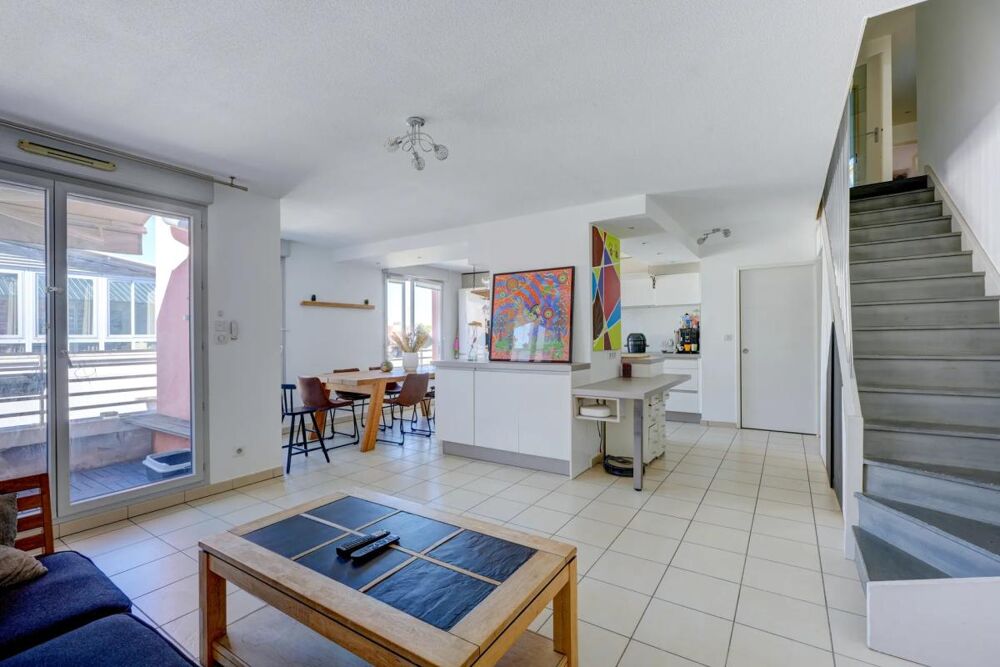 Oullins gare - Duplex 4 chambres - Terrasses - 2 stationnements - Calme