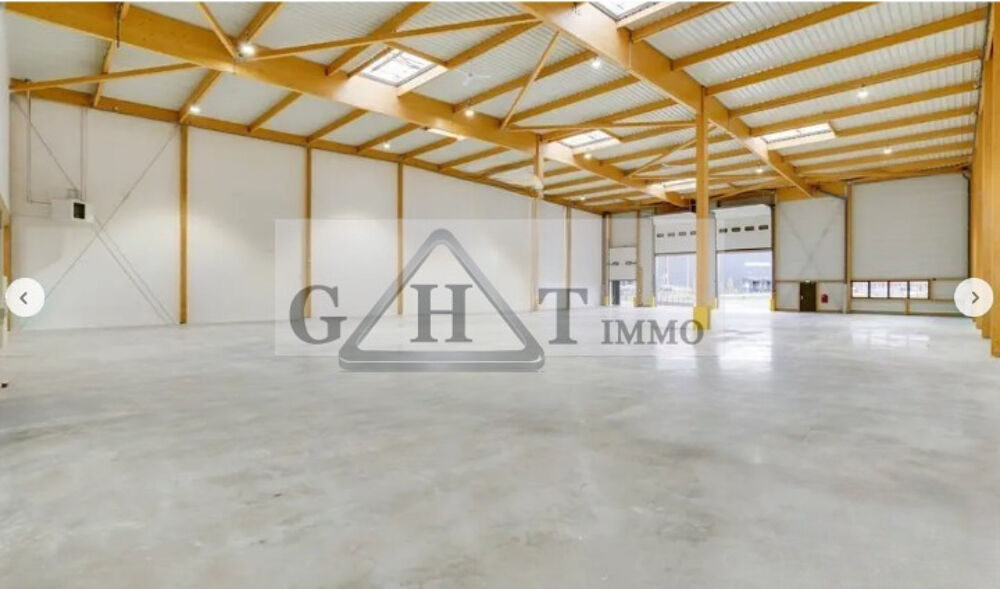   ENTREPOT BUREAUX DE 1636 M² A LOUER BRIE-COMTE-ROBERT 