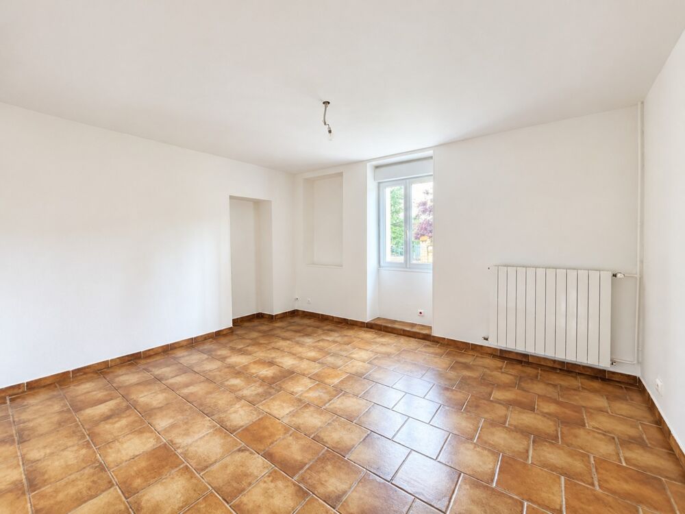 Vente Maison Maison mitoyenne entièrement rénovée habitable de plain-pied avec jardin et terrasse à Flavigny Flavigny
