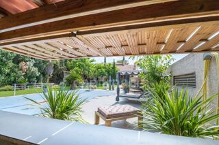  Villa à vendre 9 pièces 230 m²