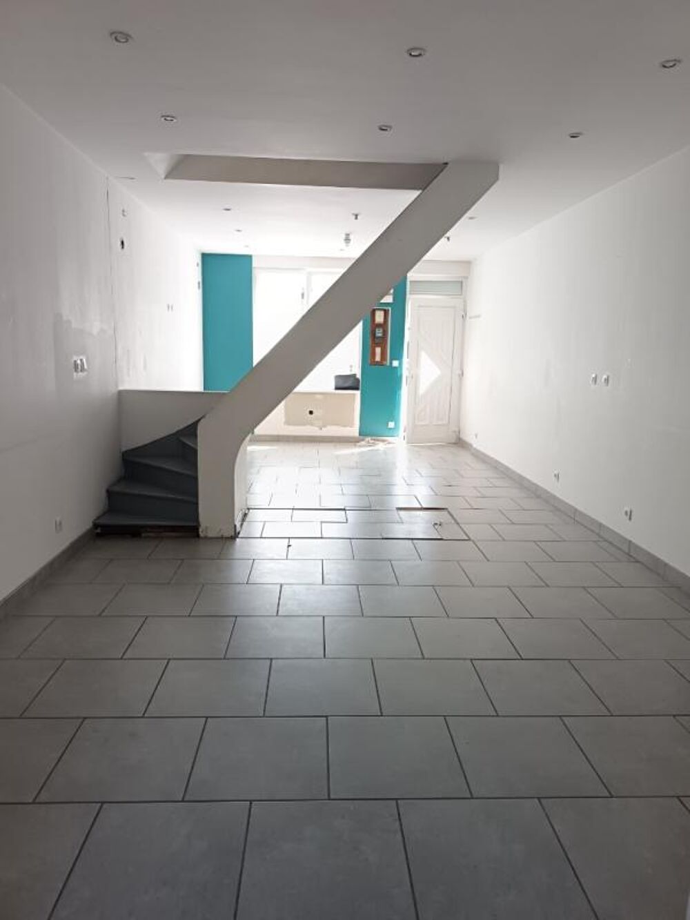 Maison 4 pièces / 89 m² / 122 000 EUR / LA BASSEE