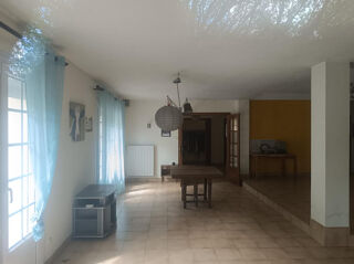  Maison à vendre 10 pièces 346 m²