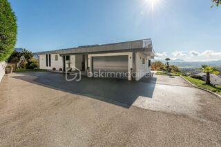  Villa � vendre 7 pi�ces 300 m�