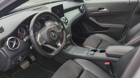 Classe GLA I 200 156 7G-Tronic Fascination - Automatique Toit ouvrant 2017 occasion 59480 La Bassee