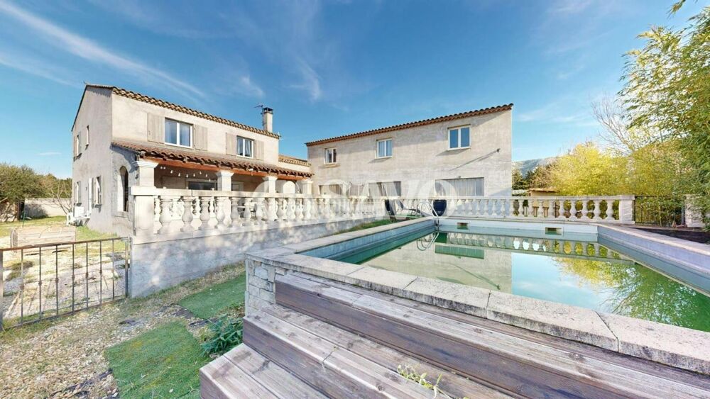 Vente Propriété/Château Vente Maison 10 pièces de 231m² - 84300 Taillades Taillades