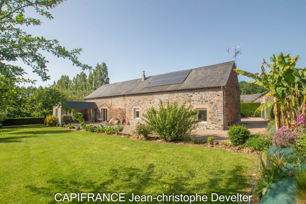 Maison à vendre proche de GORRON (53) maison en pierre de plain pied 4 chambres sur terrain de 6 300 m2