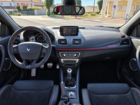 M&eacute;gane 3 2.0 275 RS Trophy 2015 occasion 17300 Rochefort