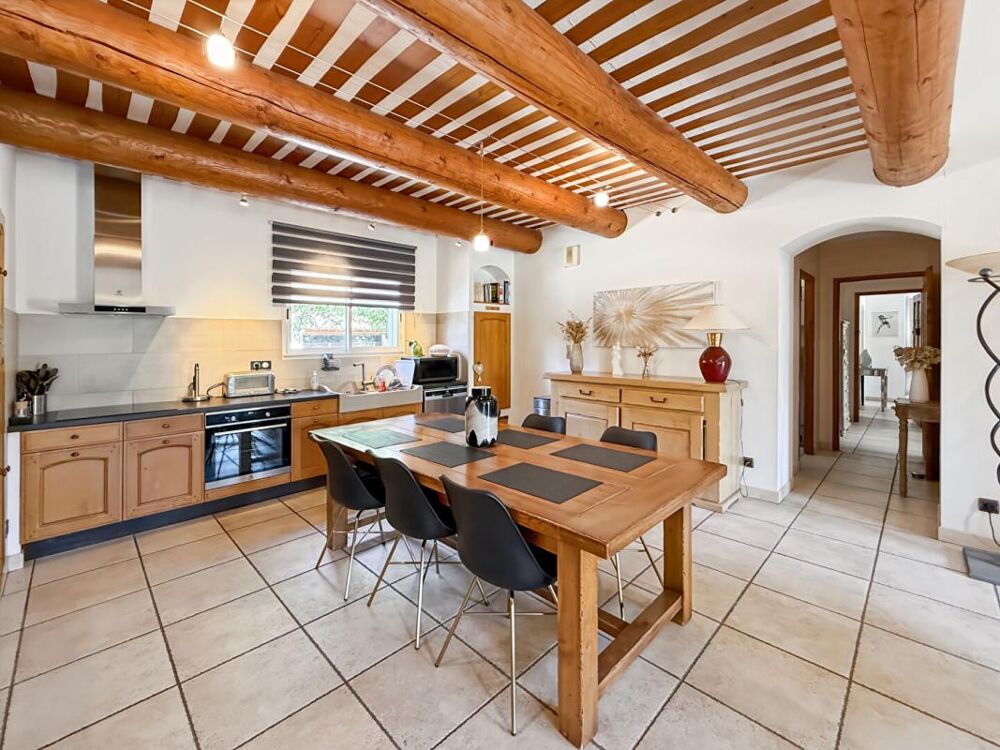 Vente Maison MAISON  À VENDRE -  VILLA DE PLAIN -PIED  AVEC PISCINE Noves