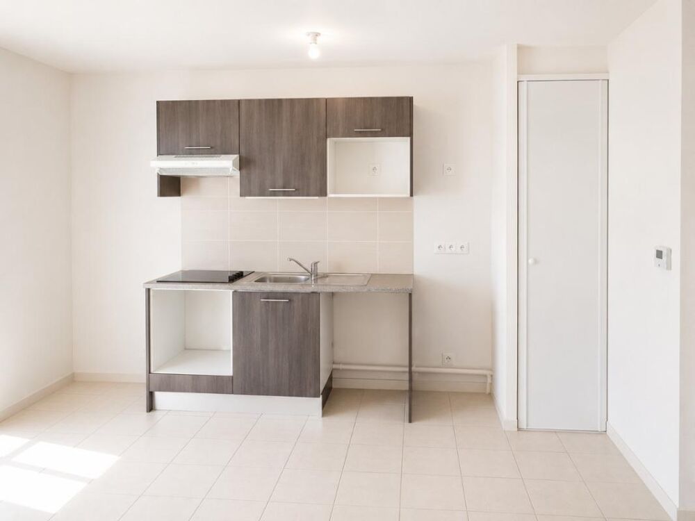 Location Appartement T3 avec terrasse, jardin et parking à CENON Cenon
