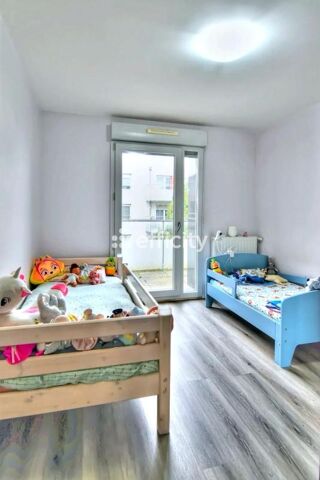  Appartement  vendre 4 pices 77 m