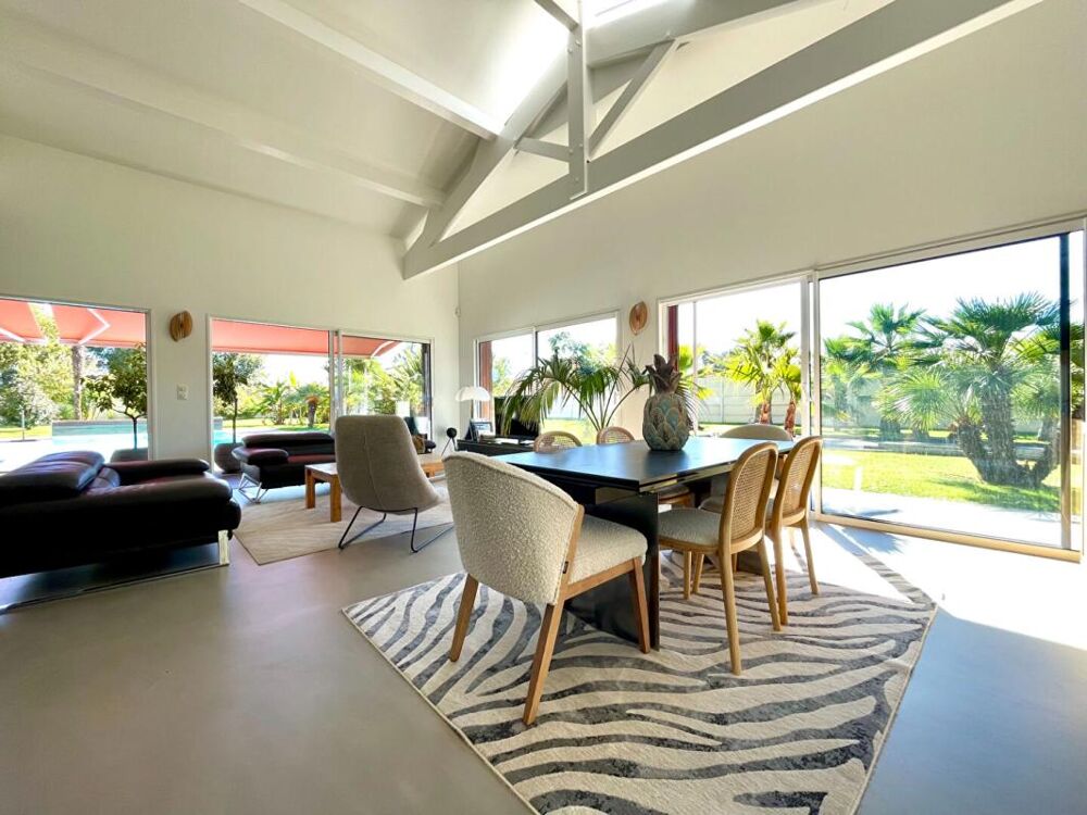 Vente Maison Superbe Villa Cestas 5 pièce(s) 252 m2 + garages + piscine Cestas