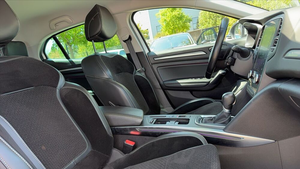 M&eacute;gane 1.5 Blue dCi 115 EDC7 Intens 2020 occasion 69150 Decines Charpieu