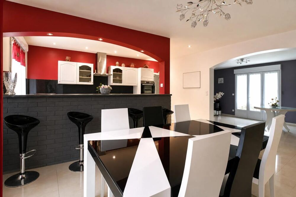 Maison 7 pièces de 197 m2 avec jardin en vente à Courtry - Idéal pour familles