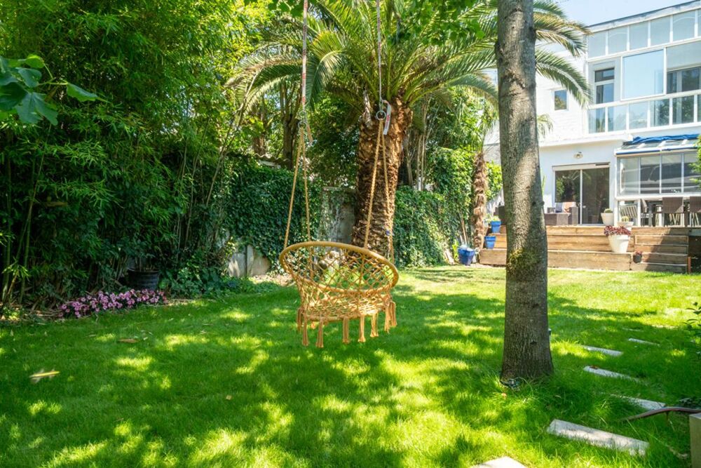Belle maison de famille, avec grand jardin, quartier très recherché au coeur de Bordeaux Bastide